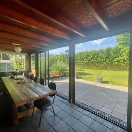 Zonnestraal 9p Amsterdam And The