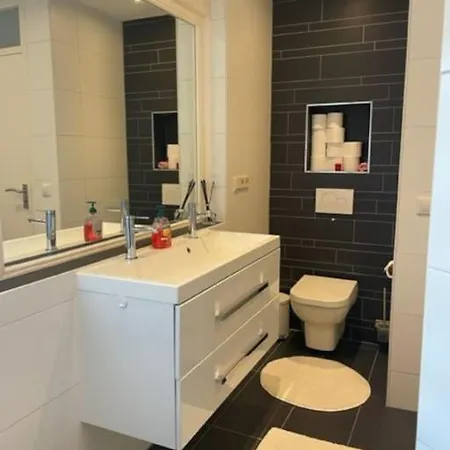 Villa Zonnestraal 9p Amsterdam And The Heerhugowaard